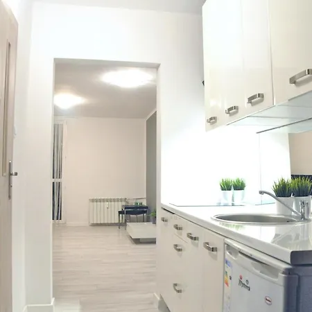 And Comfy Close To Old Town And Metro. *