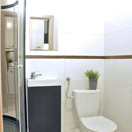 And Comfy Close To Old Town And Metro. Varsovia